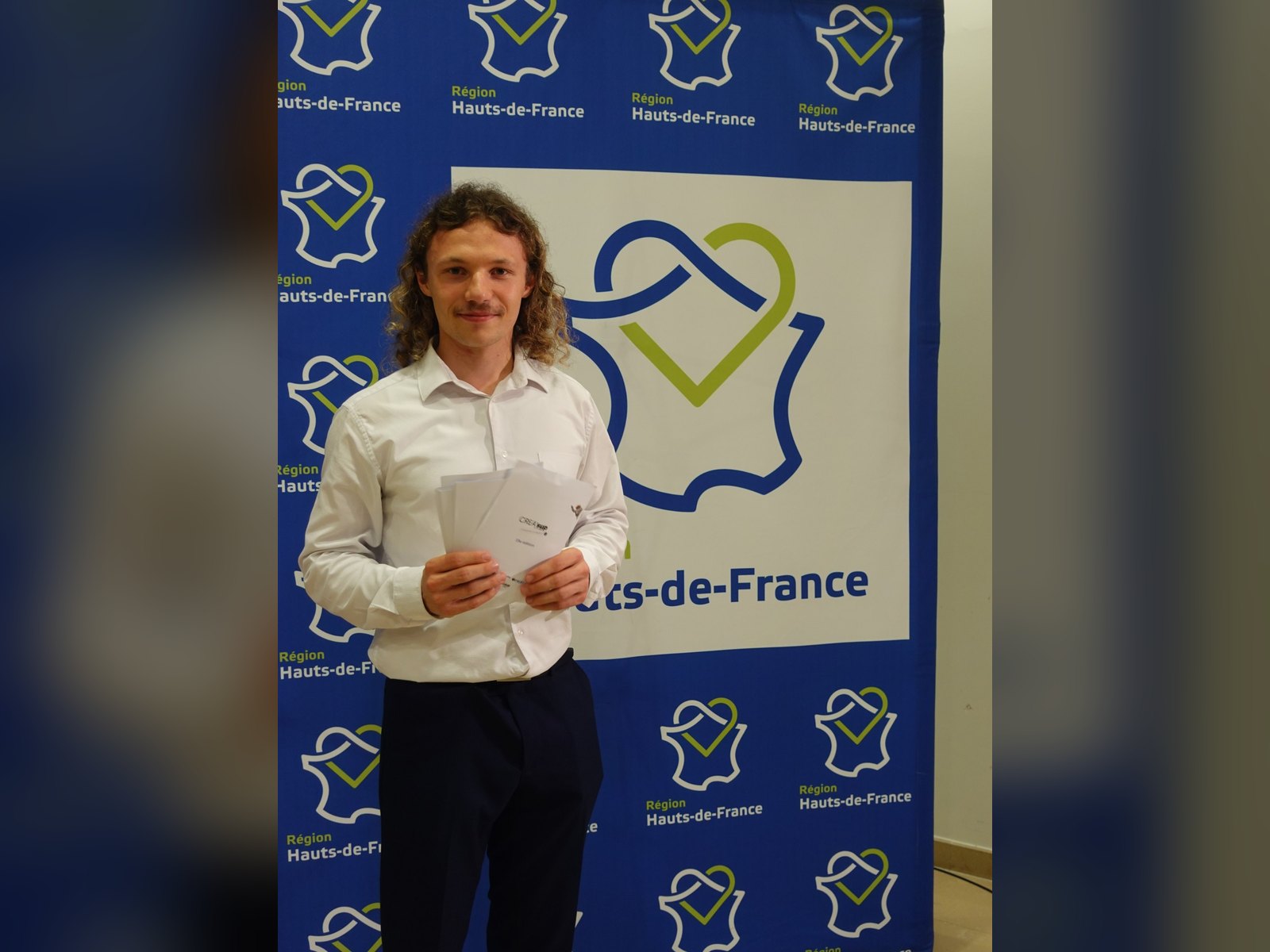 Kilian Kwiczor à la remise de prix CRÉA'Sup, Région Hauts-de-France
